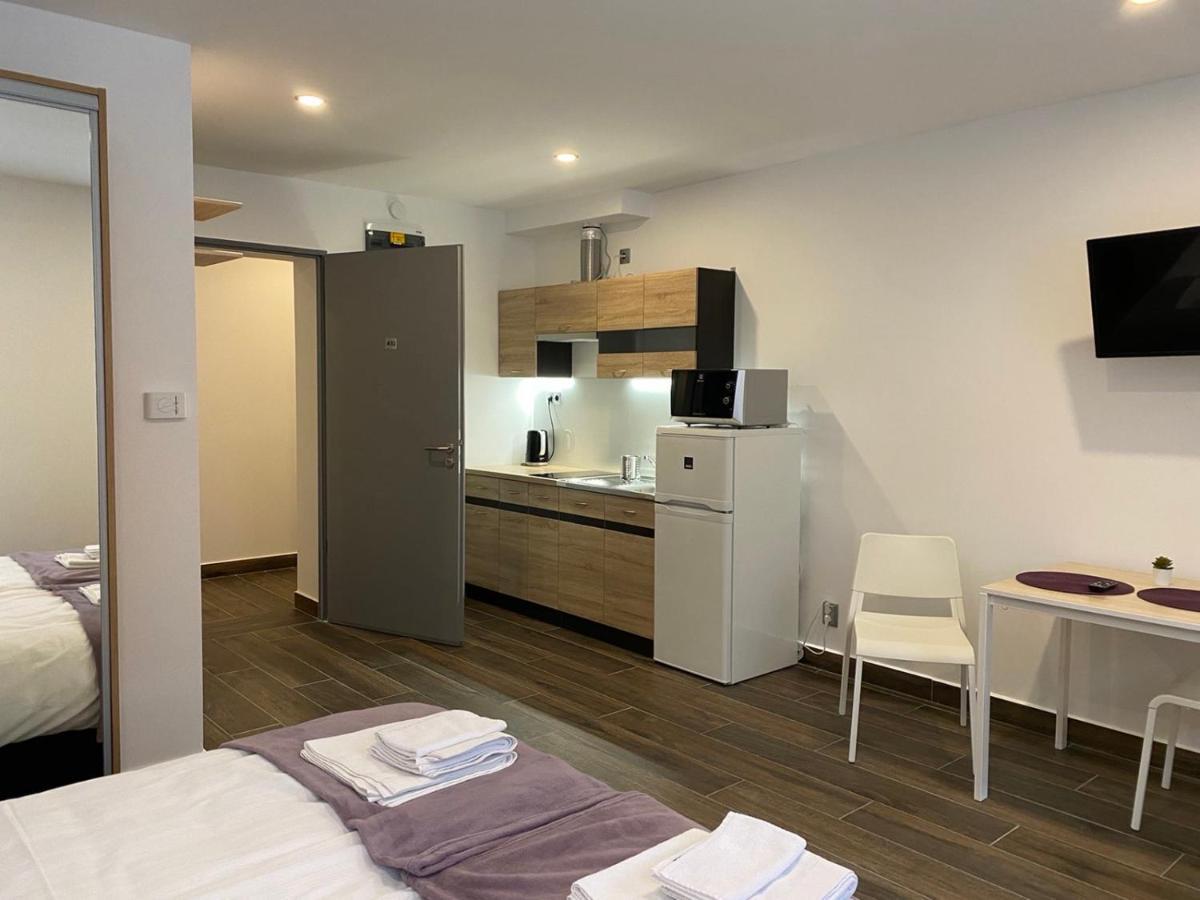 M70 Apartmanhaz Miskolc Exterior photo