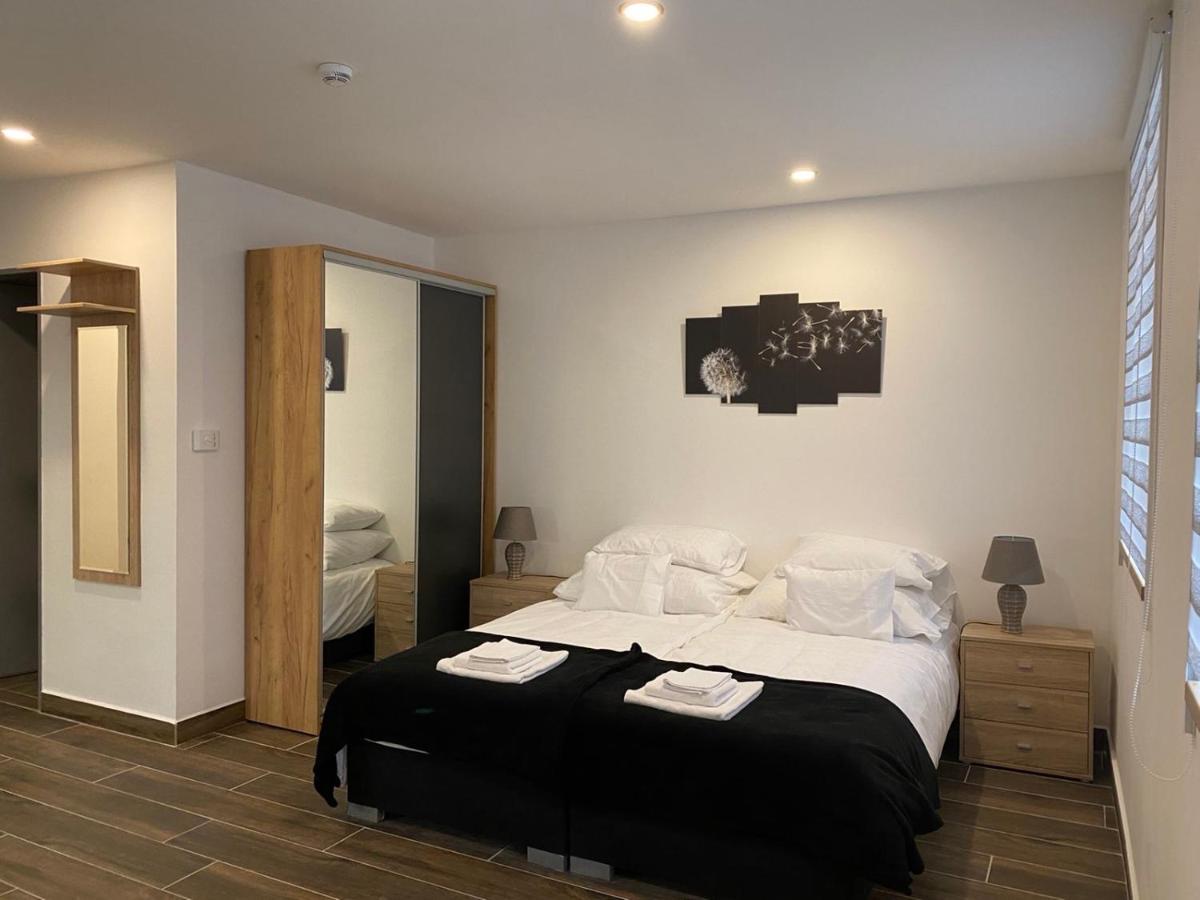M70 Apartmanhaz Miskolc Exterior photo
