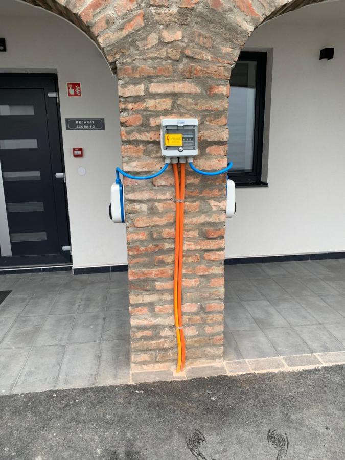 M70 Apartmanhaz Miskolc Exterior photo
